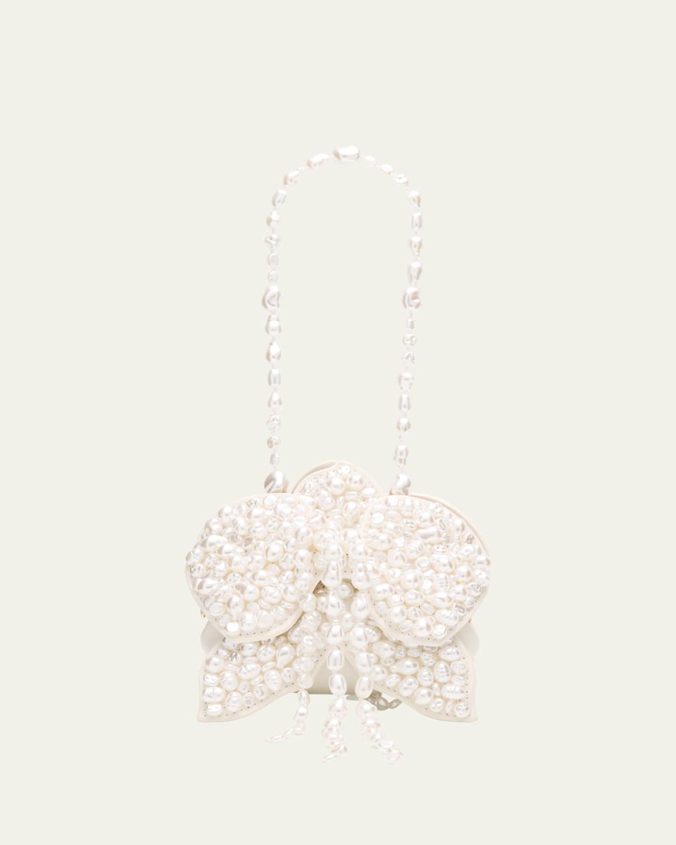 Giula Pearlescent Flower Wristlet